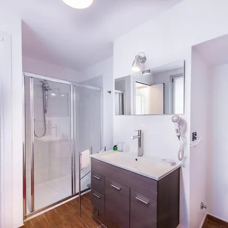 Miralago Rosa View Апартаменты