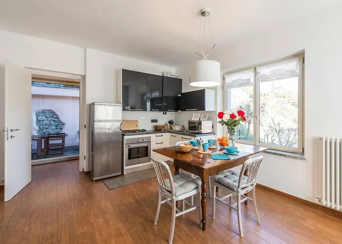 דירה Miralago Rosa View