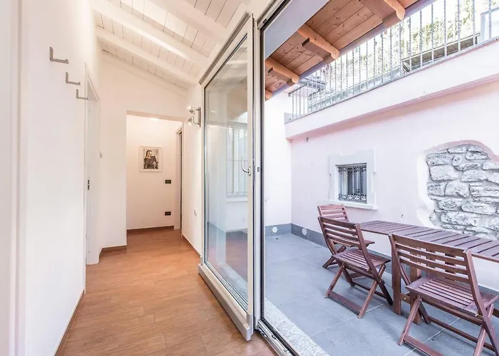 Miralago Rosa View דירה בלאג'יו